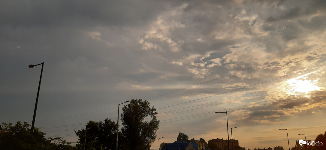 Reggeli zuhé után /Szeged/