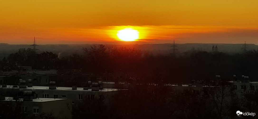 Szeged ma reggel párás -2°C 