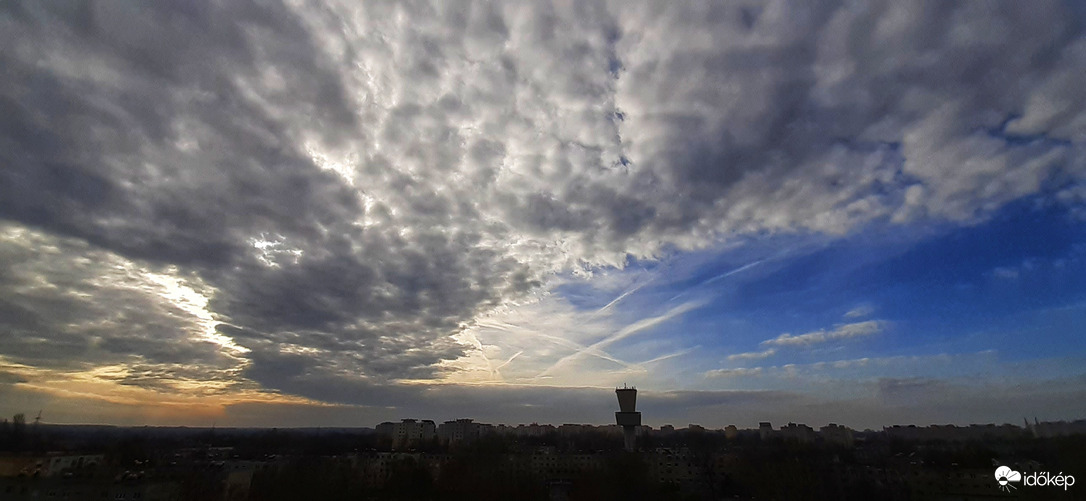 Szeged felett, változóan felhős