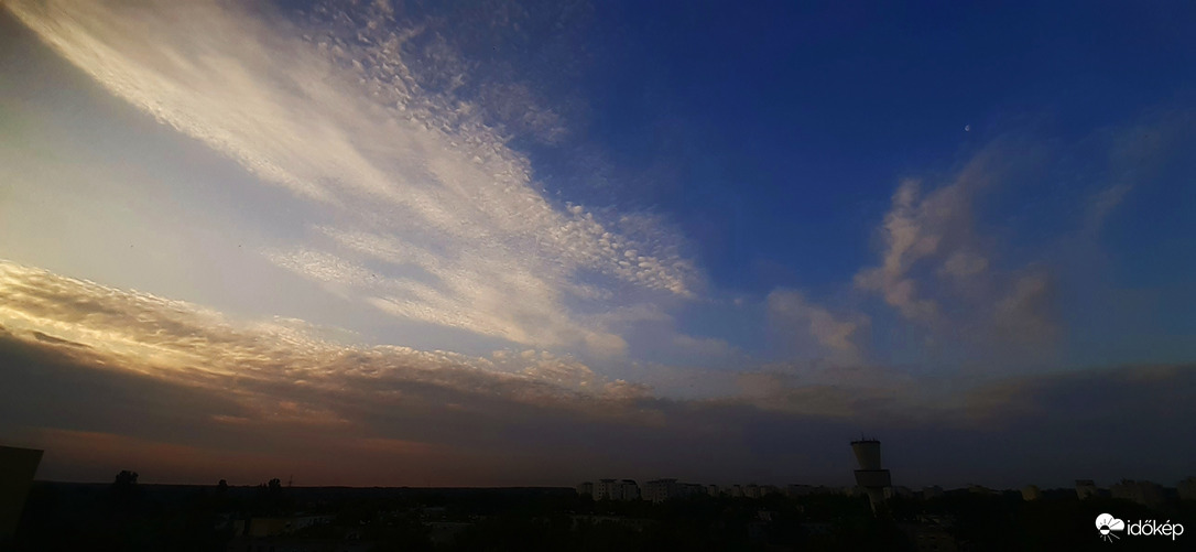 Szeged, hűvösEBB reggel, eső nuku :((