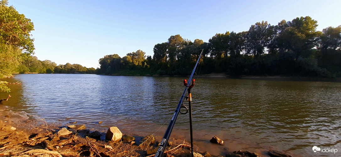Jó reggelt! :) Algyő 14°C fázom :D