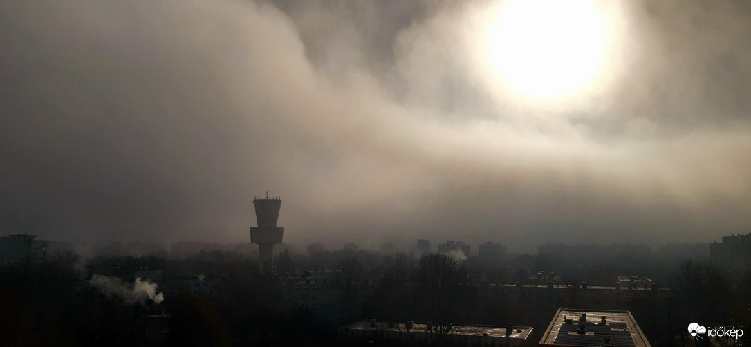 Sejtelmes pillanat...