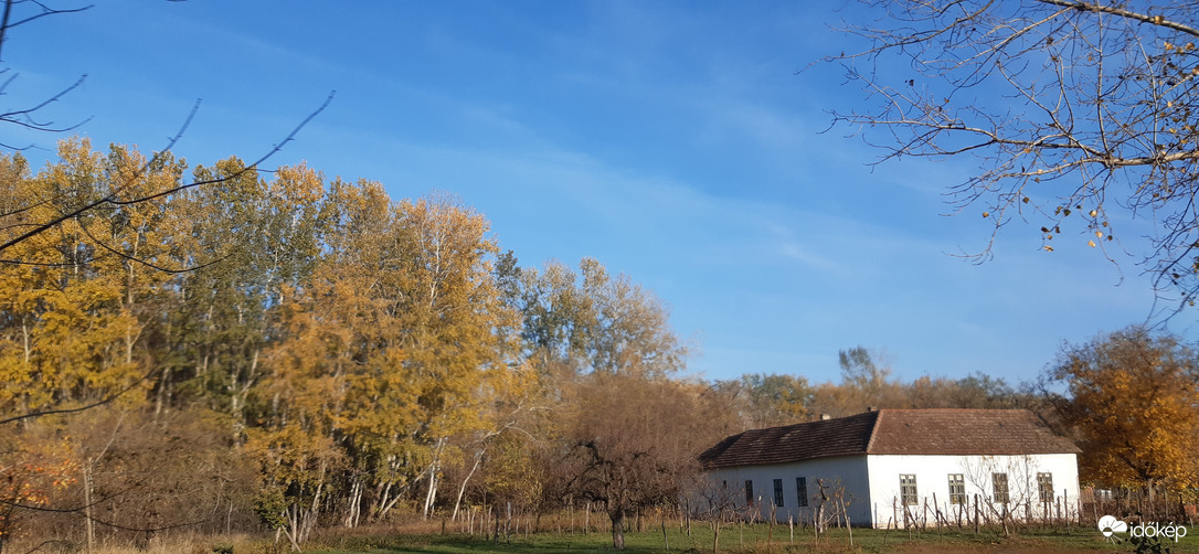 Őszi tanyavilág az alföldön