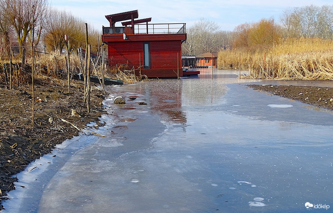 Morotva télen.