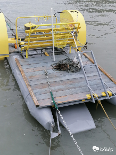 Fárasztó ez a vízibiciklizés 