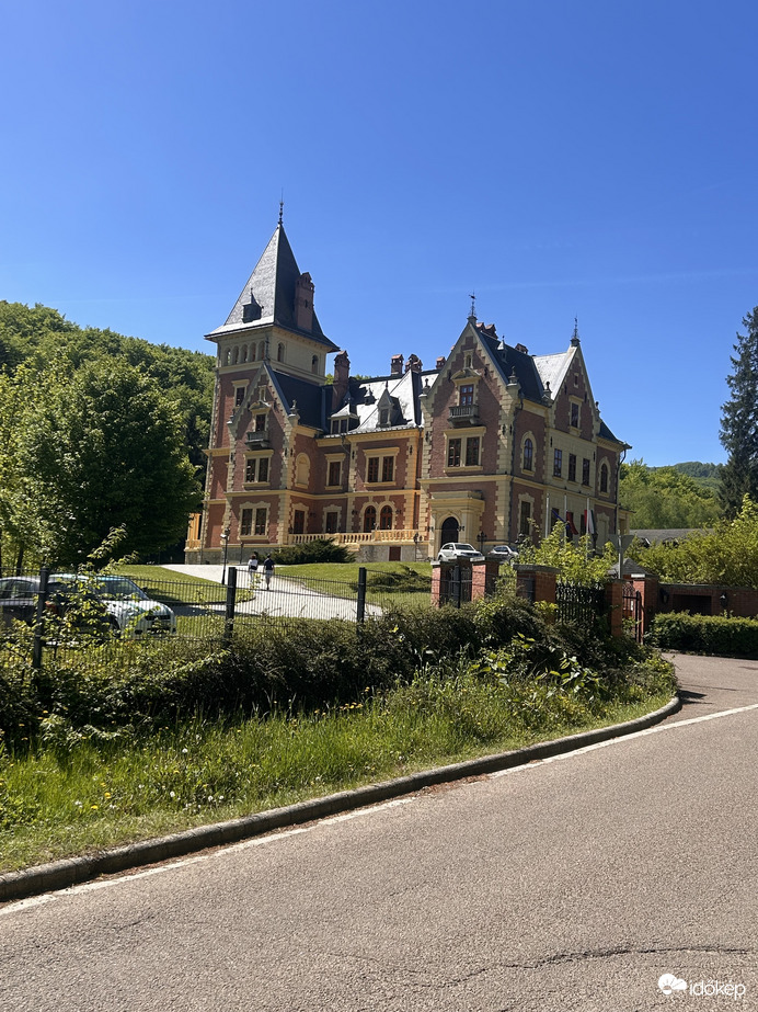 Parádsasvár