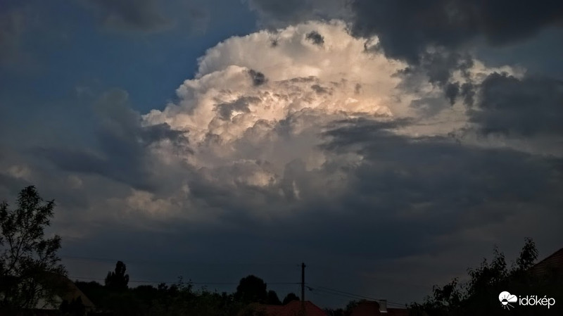 Veresegyház.
