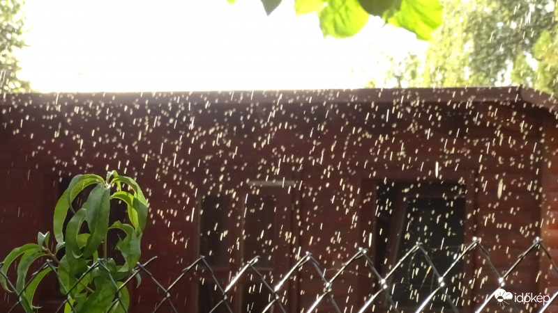 Ördögasszony épp kihúzta a gyufát! 