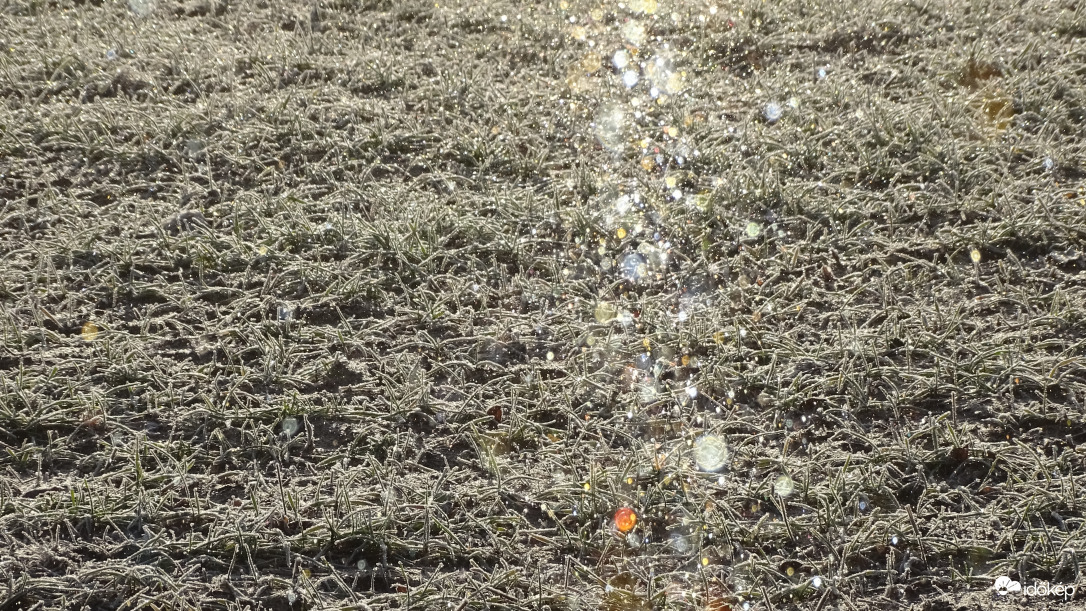 Gyémántporhullás.