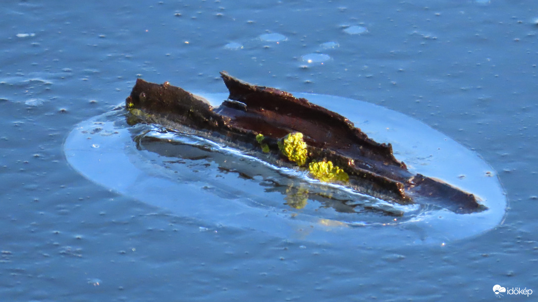 Jégvarázs a tavaknál.