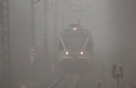 Vigyázz, ha jön a vonat!