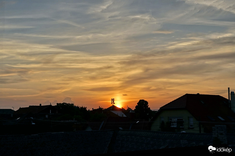 Naposzlop napnyugtakor. (1)