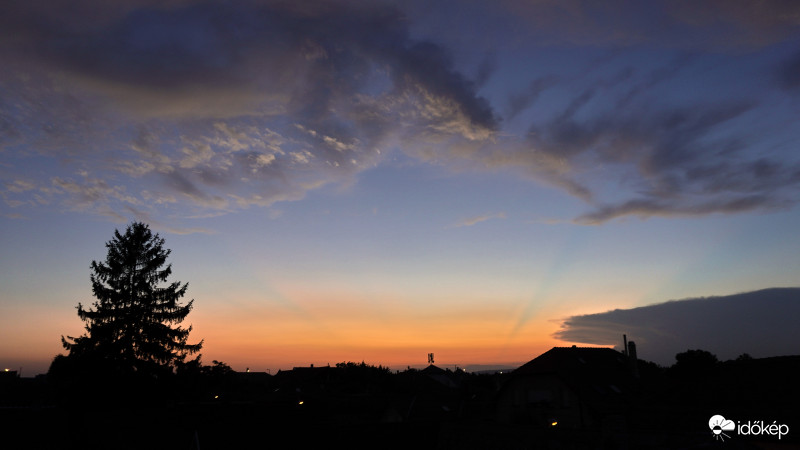 Alkonyati krepu (2)