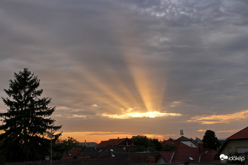 Filmvetítés nyugati irányból! :) 