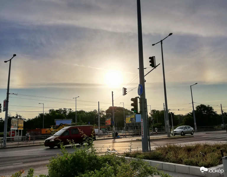 Melléknapos jó reggelt! 