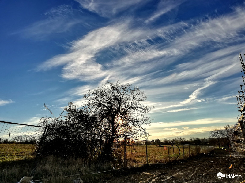 Napkelte után picivel.