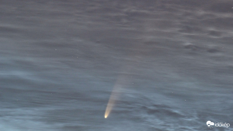 NEOWISE leplezve leplezetlenül! 2020-07-09 (Soroksár) 432mm-en így lehetett látni.