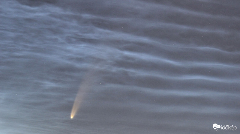 NEOWISE leplezve leplezetlenül! 2020-07-09 (Soroksár) 432mm-en így lehetett látni.