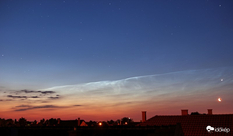 NLC 2017/3 (2017-06-21 0:50 - 1:55UT)