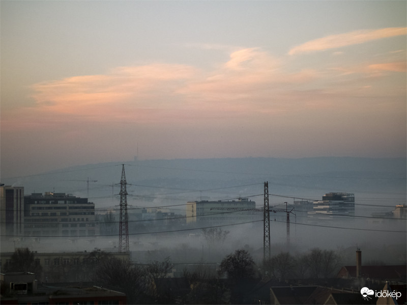 Talaj menti köd