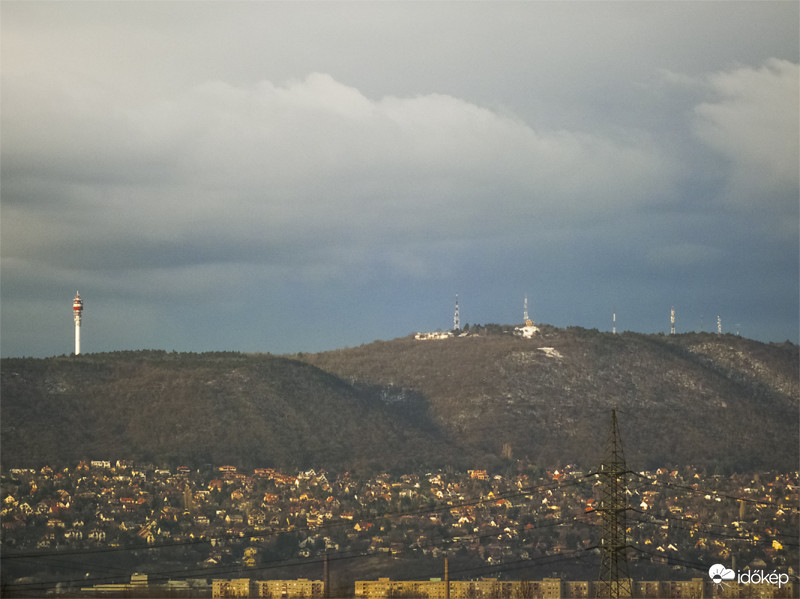 Hármashatár-hegy