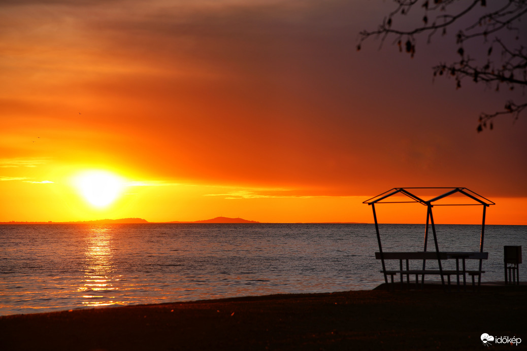 2025 utolsó naplementéje