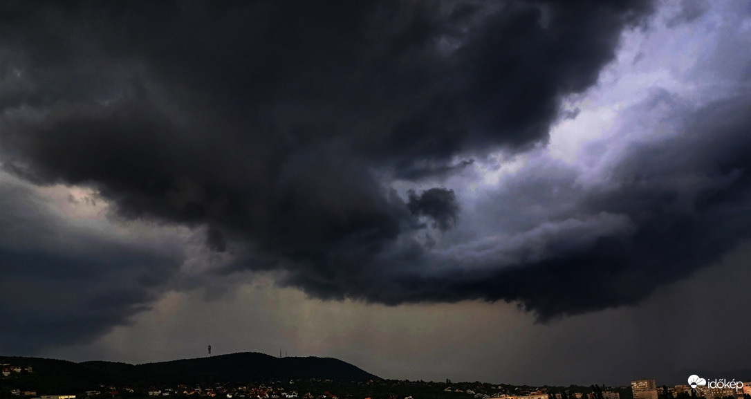 Jön a vihar