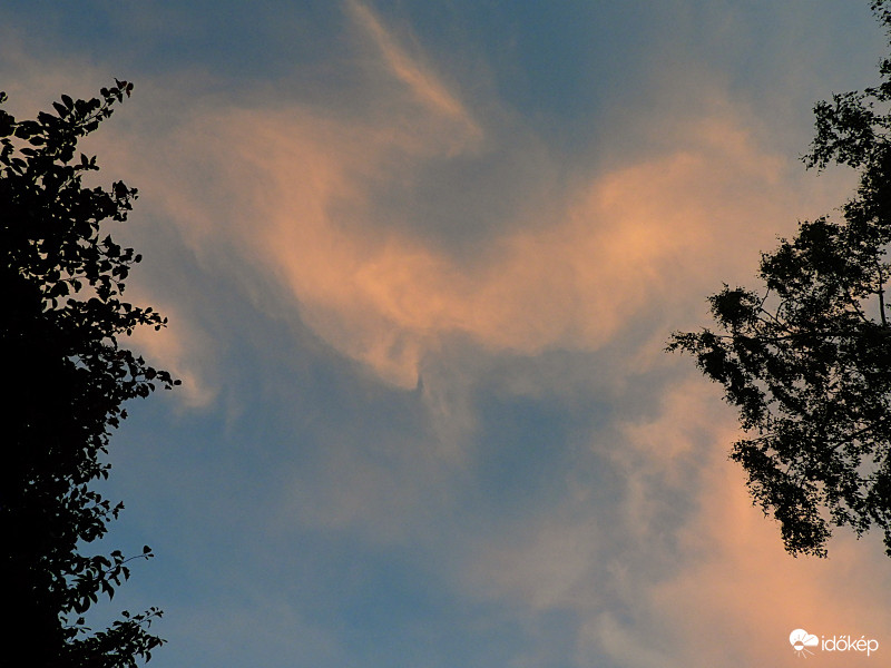 Tegnap este 1/2 9-kor