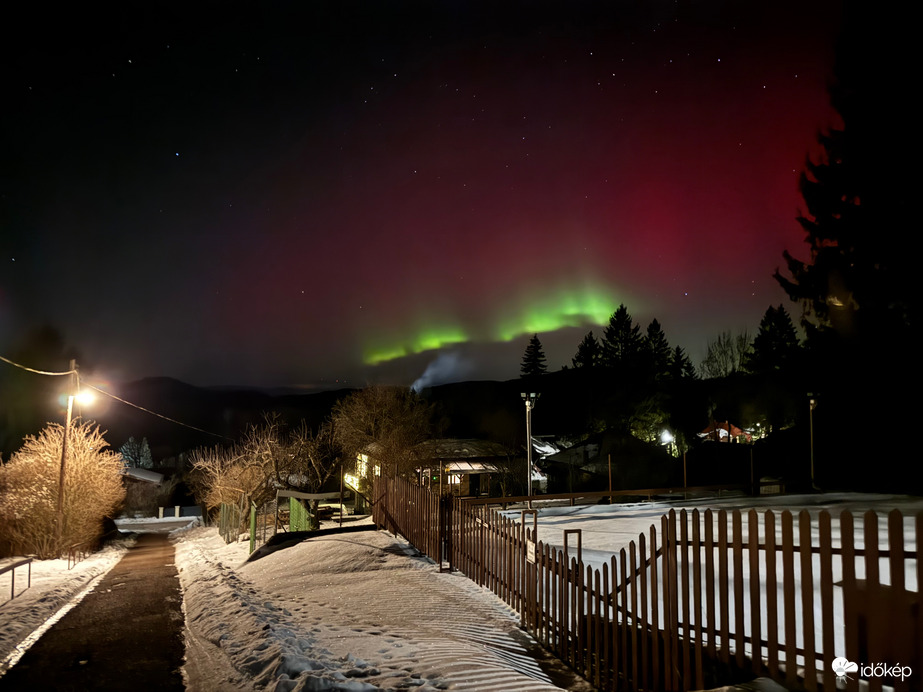 Sarki fény a Mátra felett