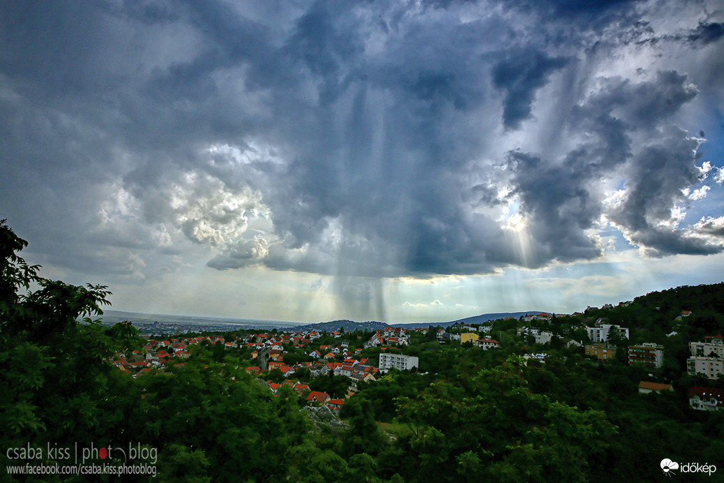 Pécs - esőfüggöny