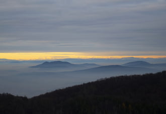 Naplemente a ködtenger felett