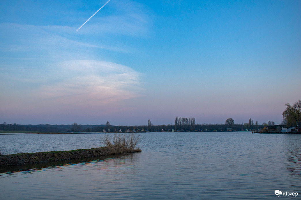 Lőrinci Erőmű tava