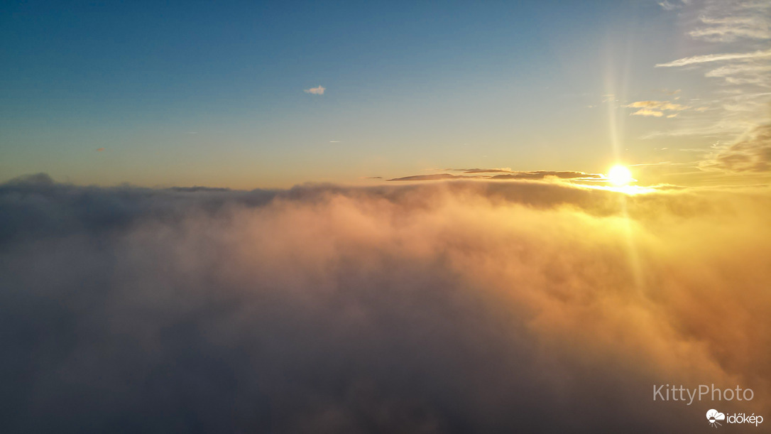 Napnyugta a magasból