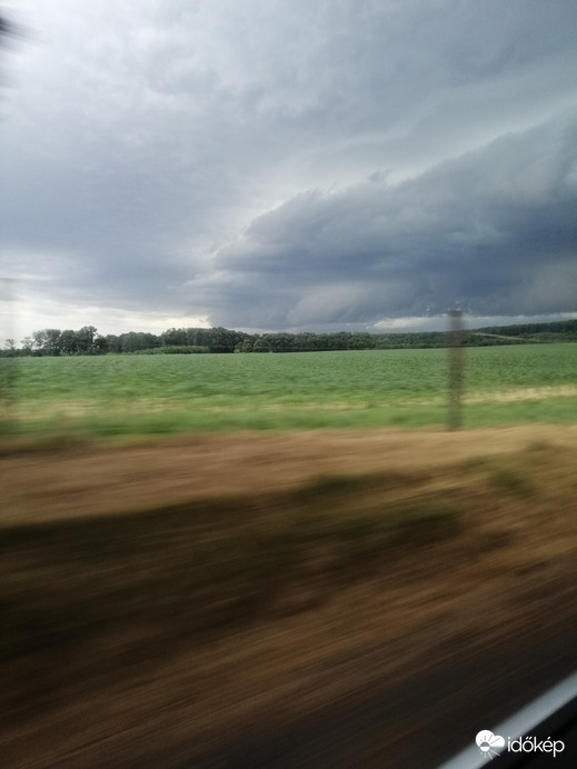 Megérkezett a lehülés