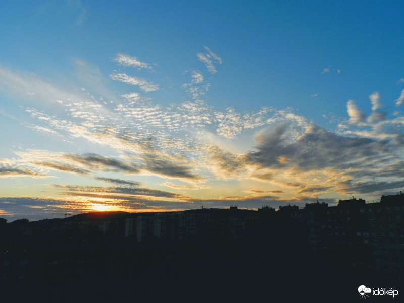 augusztus 17.