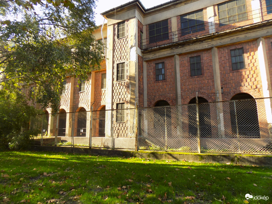 gyárépület rész Főtáv