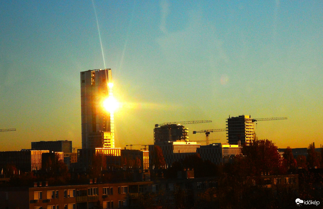 reggeli tüköződés