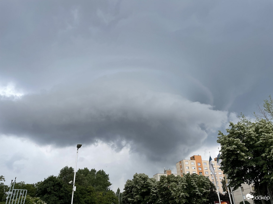 Kecskeméti peremfelhő 2022-06-09