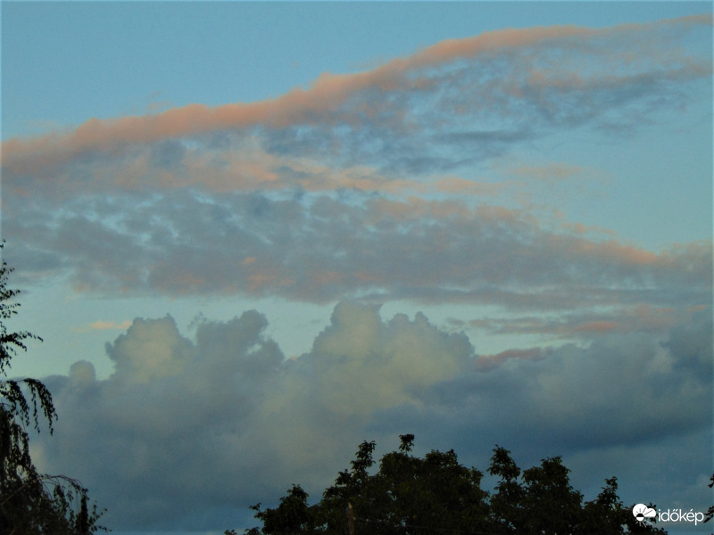 Déli irányban naplementekor