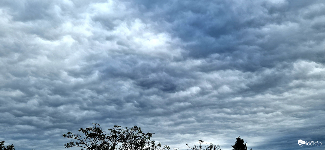 Morcos a hidegfrontos égbolt :) 