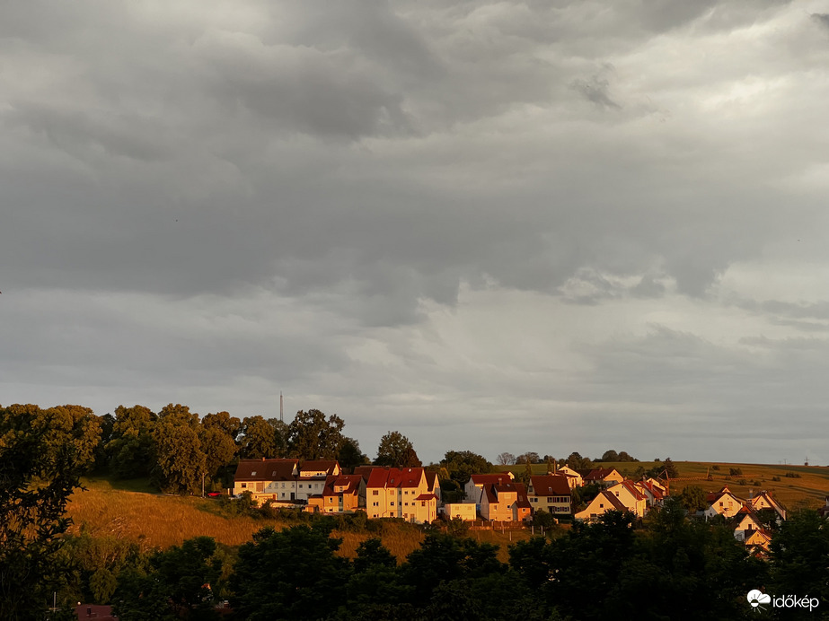 Naplementében