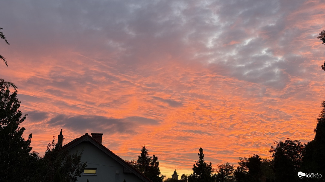 Kora őszi naplemente
