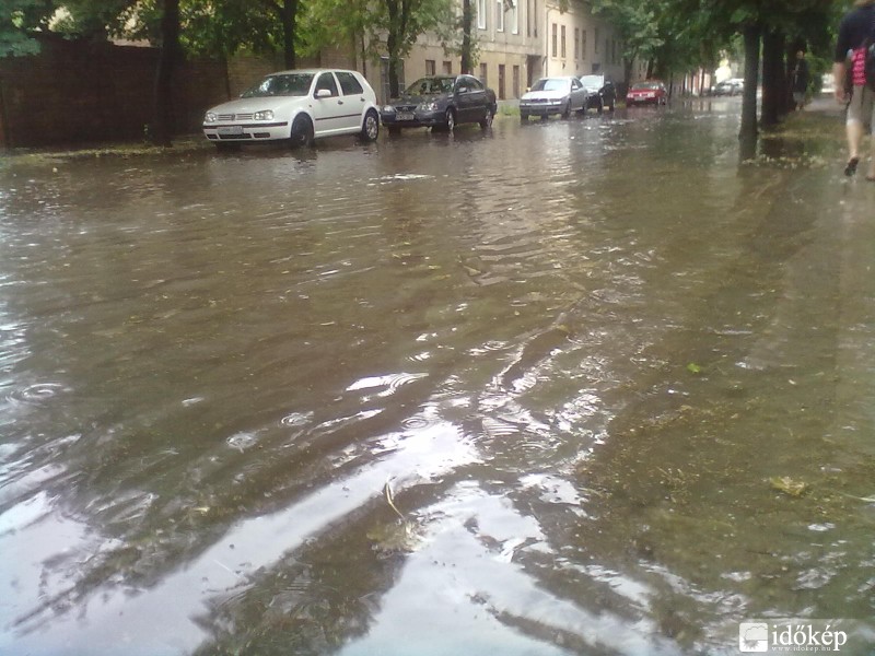 Úszik a SZEGED! II.