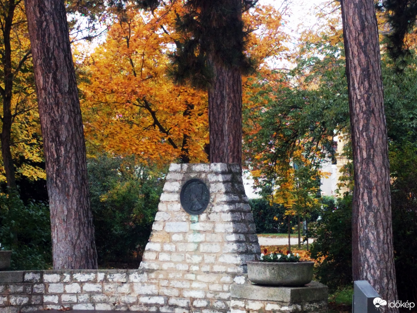 Blaha Lujza emlék padja Füreden