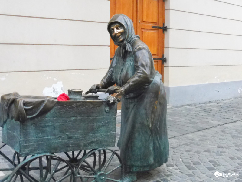 Sok szerencsét mindenkinek az új esztendőben