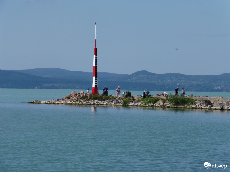 Szezonvégi sürgölődés