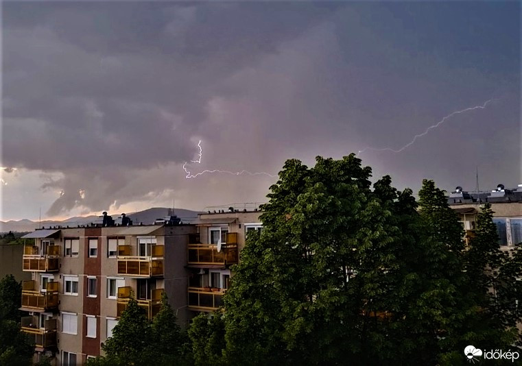 Vác