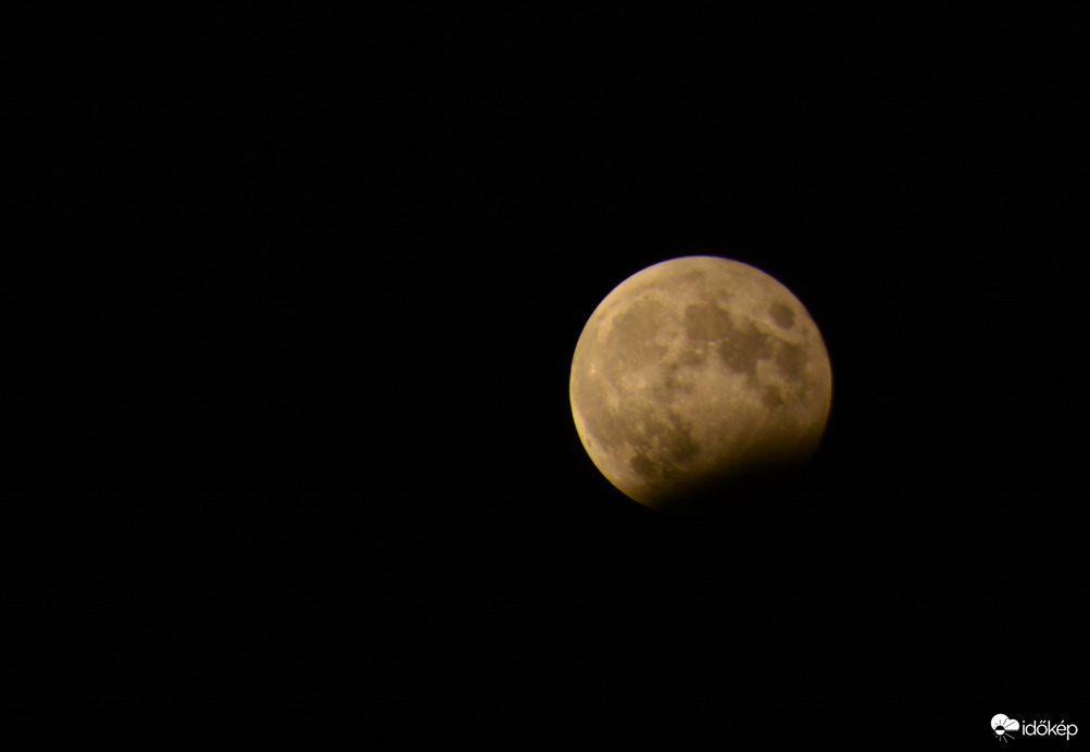 Vác - Részleges Holdfogyatkozás