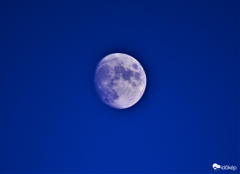 Holdunk a kék órában