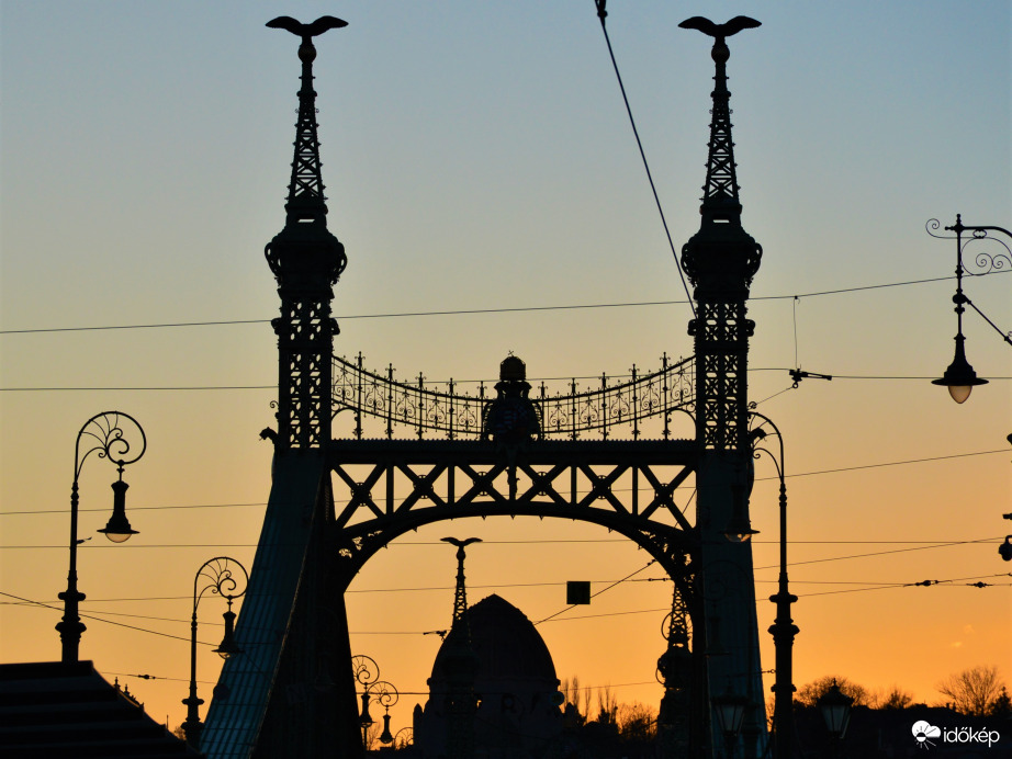 Budapesti naplemente